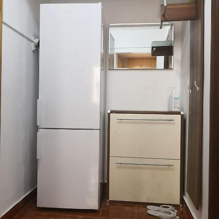 Apartament Cu Doua Camere Târgu Jiu Zewnętrze zdjęcie